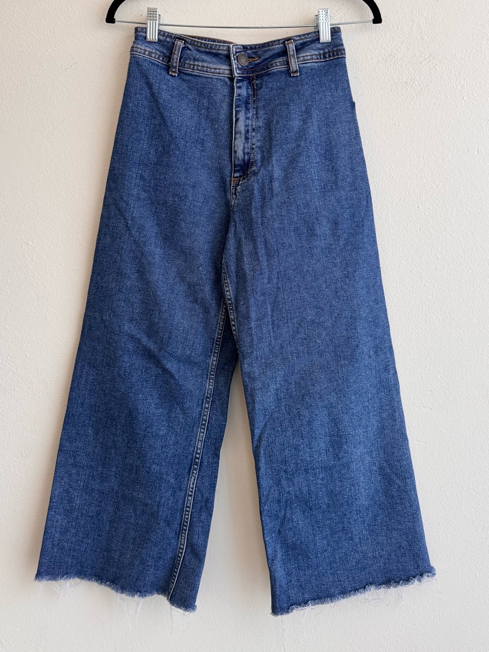 Zara Marine Wide Leg High Rise Cropped Raw Hem Jeans Womens 4 Blue Denim Pockets - Picture 3 of 6